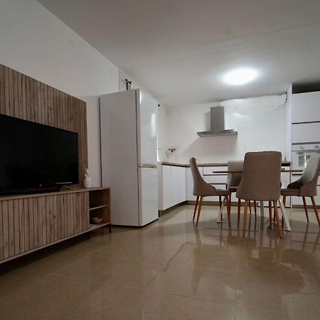 Apartamento El Balcón V Baena Exterior foto