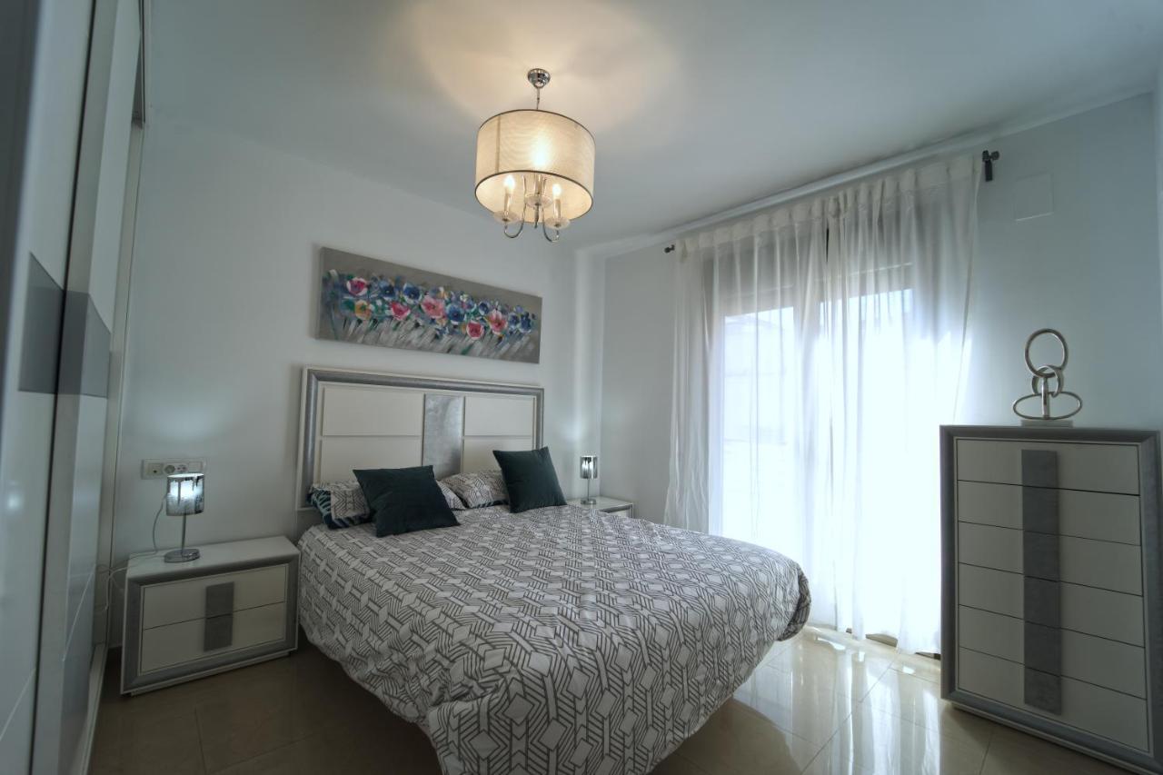 Apartamento El Balcón V Baena Exterior foto
