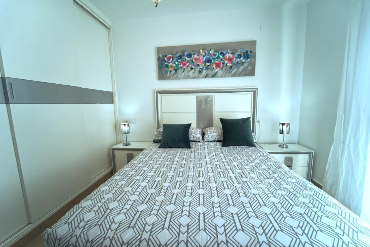Apartamento El Balcón V Baena Exterior foto